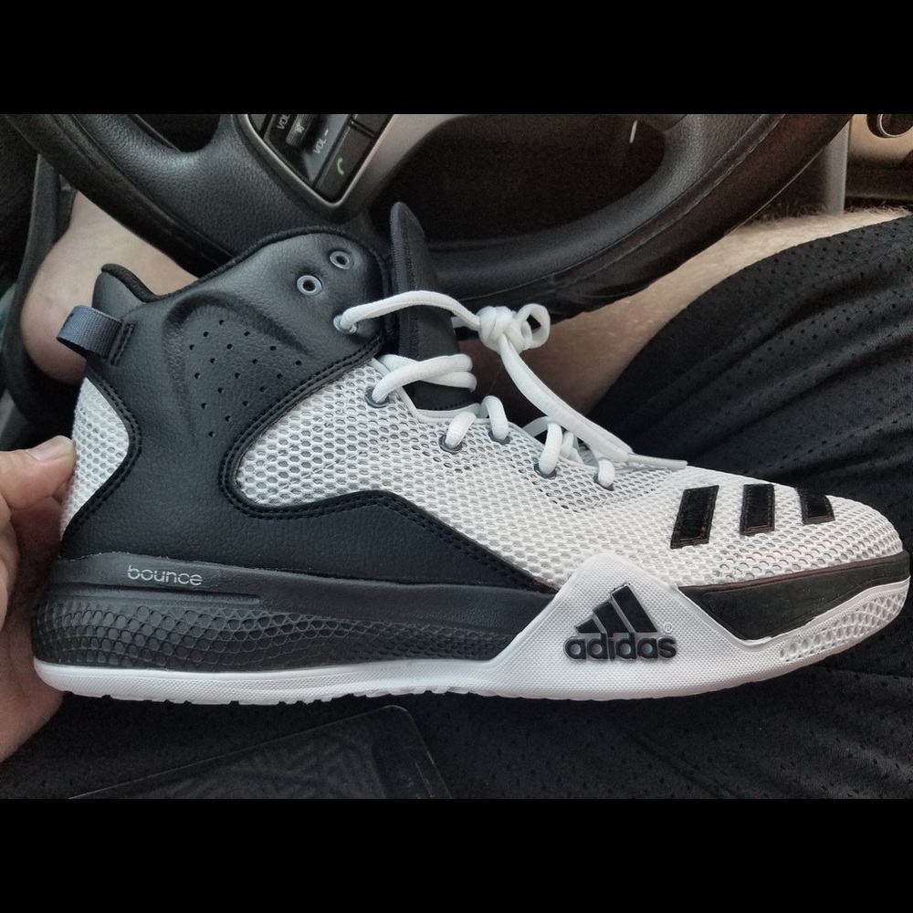 8 1/2 ADIDAS  DT B-BALL MID